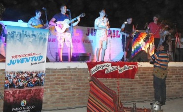 El Patio Cultural rindi&oacute; un emotivo homenaje al bailar&iacute;n Luciano V&eacute;liz