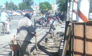 El municipio realiza el mantenimiento y limpieza de las bocas de tormenta del microcentro