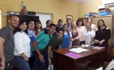 Mirolo sorprendi&oacute; a la docencia municipal con la titularizaci&oacute;n de profesores especiales