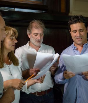 Diputados provinciales cantaron contra la violencia de g&eacute;nero