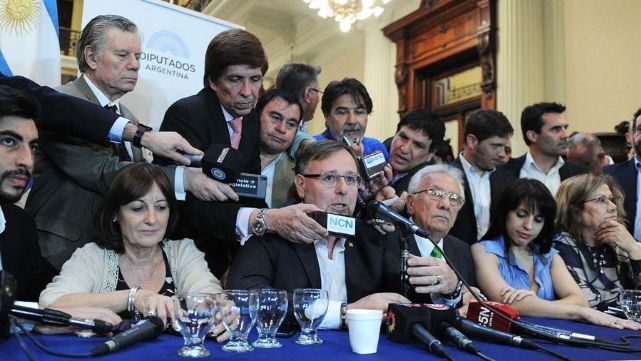 La oposici&oacute;n exige cambios al proyecto de reforma laboral