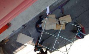 Robo, lluvia de balas y muerte en Barracas