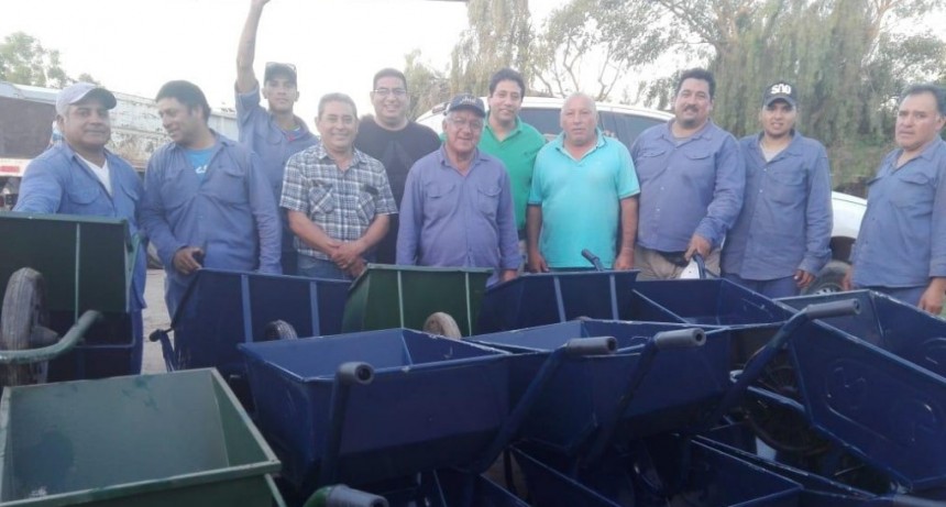  Personal de los obradores municipales recibi&oacute; herramientas para la limpieza de la ciudad