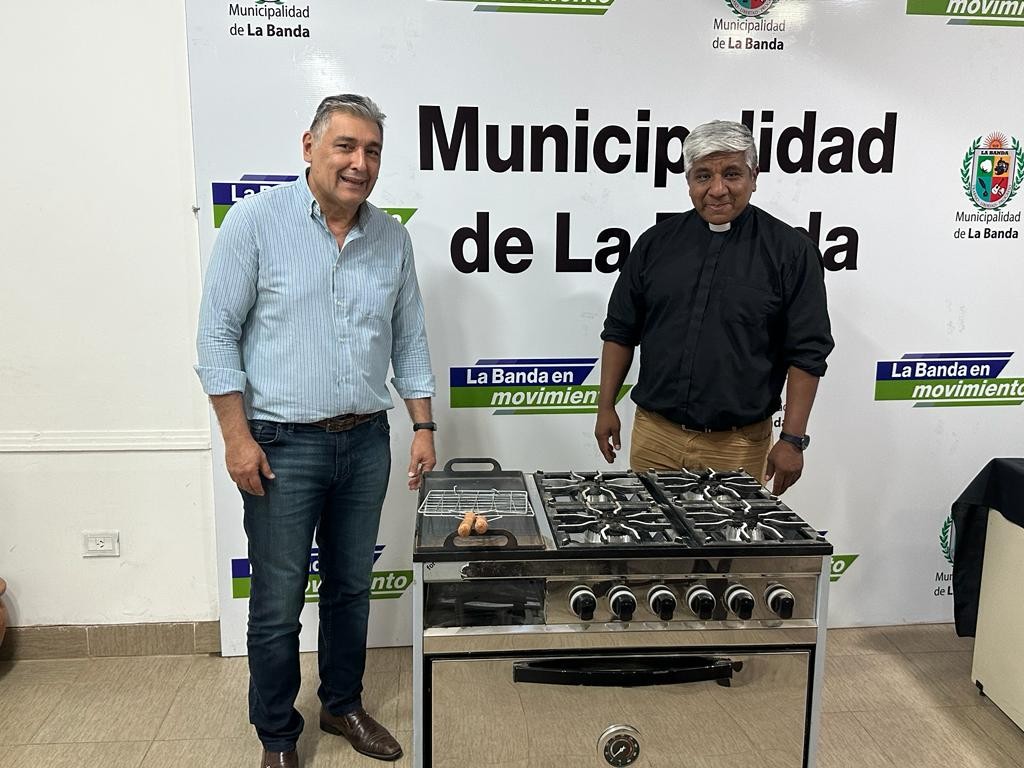 El municipio realizó un importante donativo para el comedor de la Parroquia Santiago Apóstol 