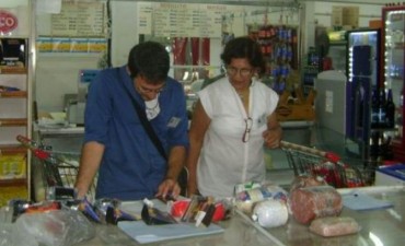 Bromatolog&iacute;a municipal contin&uacute;a controlando puestos y comercios de venta de comida  