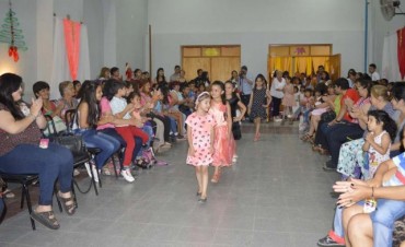 Noche de desfile en la Casa del Bicentenario