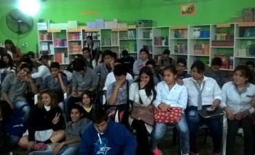 Profesionales del municipio participaron de una jornada de socializaci&oacute;n para adolescentes