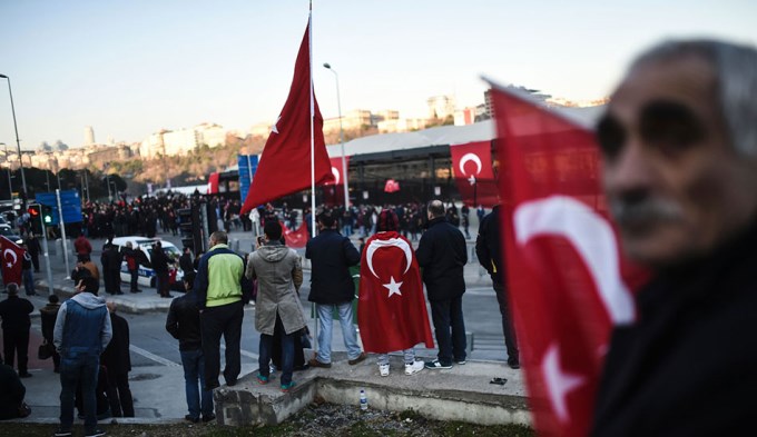 Ascienden a 38 los muertos por el atentado en Turqu&iacute;a