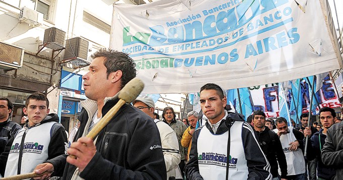 Bancarios suspendieron el paro del jueves