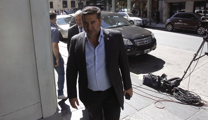 Boca apela al "escritorio" para no quedarse sin copas en 2017