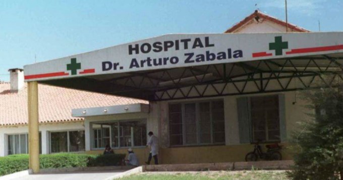 Entraron a su negocio y la cosieron a pu&ntilde;aladas