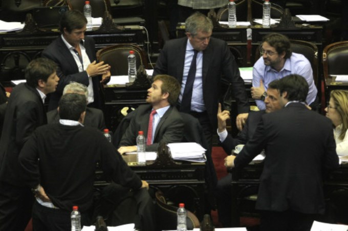 Ganancias: la sesi&oacute;n empieza sin acuerdos