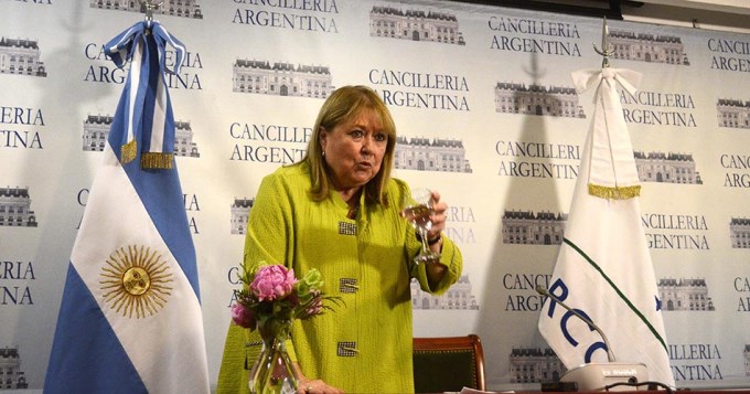 Malcorra asumi&oacute; la presidencia del Mercosur y hubo esc&aacute;ndalo