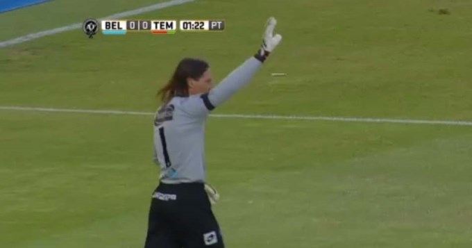 Olave par&oacute; el partido porque lo atac&oacute; un tero