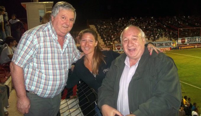 Renunci&oacute; el presidente de Patronato luego que barras balearan la sede