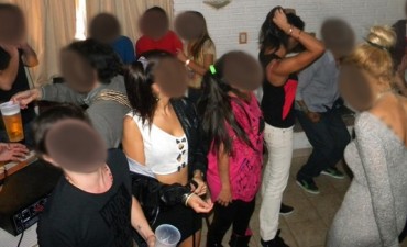 Calidad de Vida Municipal desaloj&oacute; una fiesta clandestina con m&aacute;s de 600 personas