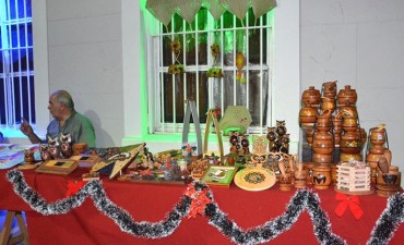  El paseo de artesanos municipal qued&oacute; habilitado en Besares y Belgrano