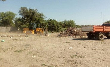 La comuna refuerza los trabajos de limpieza en los barrios