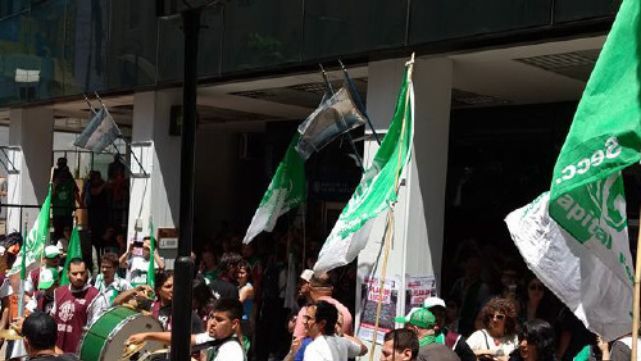 Ante despidos masivos, tomaron el ENACOM