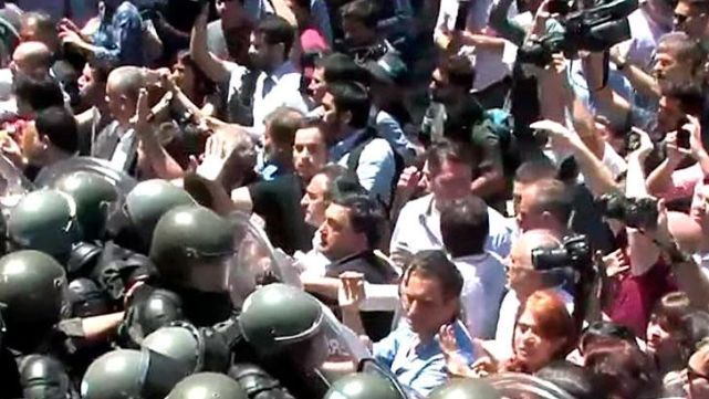 Denuncian?&nbsp;funcionarios?&nbsp;por incidentes en debate de la reforma previsional