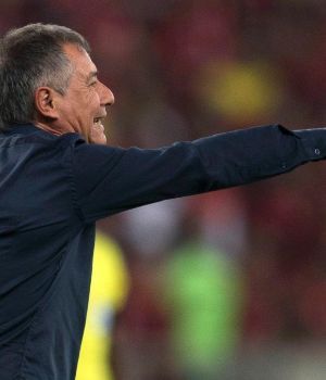 Holan: "Es un sue&ntilde;o y no me quiero despertar"