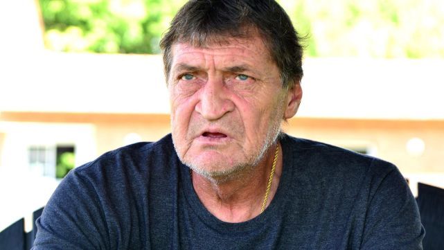 Julio Falcioni, internado en terapia intensiva