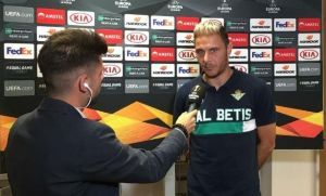 Mujer "le parti&oacute; la boca" de un beso a movilero y desat&oacute; pol&eacute;mica