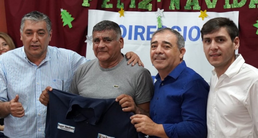 Nediani entregó uniformes al personal de la Dirección de Desarrollo Social 